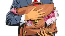 Kasus korupsi Bupati memasuki babak baru dengan digelarnya sidang perdana terdakwa pengusaha Bekasi, Sarjan, di Pengadilan Tipikor Bandung.