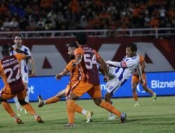 Raih 1 Poin di Kandang Borneo FC, Persib Bandung Tetap Puncaki Klasemen Super League