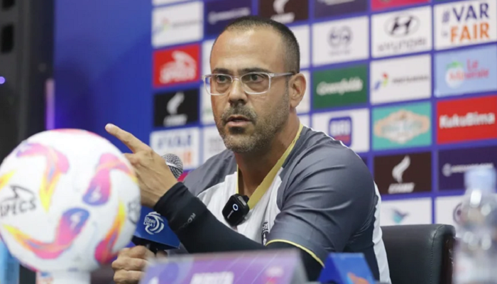 Pelatih Borneo FC, Fabio Lefundes optimistis menyambut laga tunda Pekan 21 Super League 2025-2026, kontra Persib di Stadion Segiri.