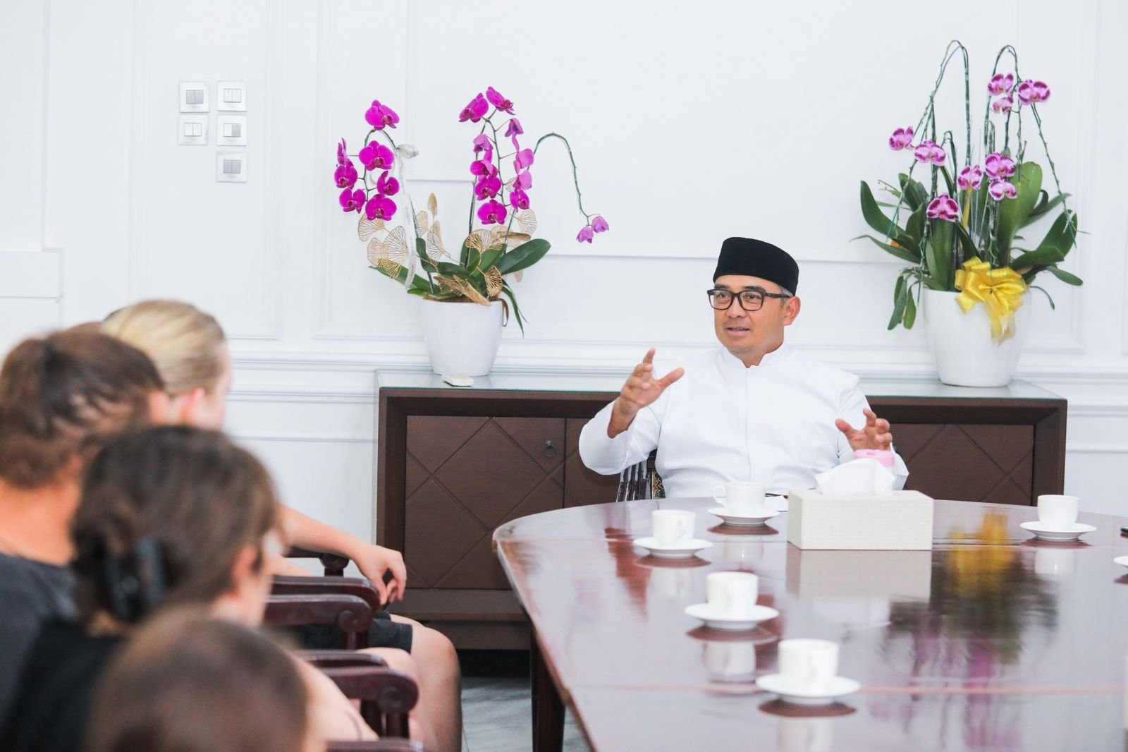 Di Hadapan Siswa Australia, Farhan Kenalkan Sejarah Panjang Kota Bandung