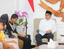 Pemkot Bandung Beri Santunan Keluarga Korban Pohon Tumbang