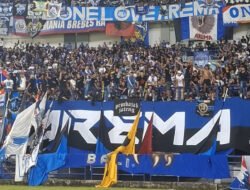 Dihadiri Suporter Tamu, Bojan Hodak Nilai Persib vs Arema Jadi Contoh Positif