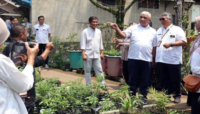 Komisi II DPRD Provinsi Jawa Barat terus memperkuat pengawasan program penanganan stunting berbasis ketahanan pangan keluarga.