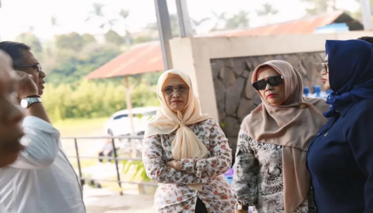 Hj. Ratnawati, melaksanakan kunjungan kerja dengan meninjau PT Agronesia Aset BMC di Kabupaten Bandung Barat, Jumat (17/4/2026).