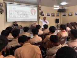 DPRD Mengabdi: H. Dede Chandra Sasmita Gelar Pendidikan Demokrasi di Pendopo YBDCS