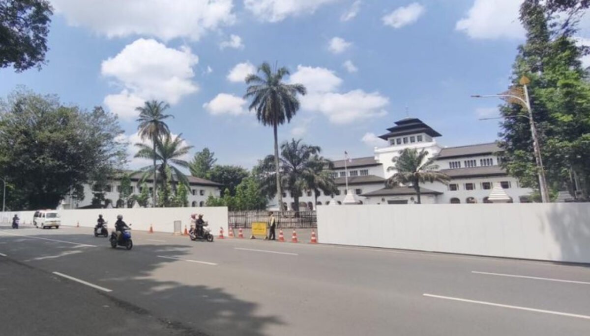 Pemprov Jabar Pastikan Jalan Diponegoro Bandung Belum Ditutup, Lalu Lintas Tetap Lancar