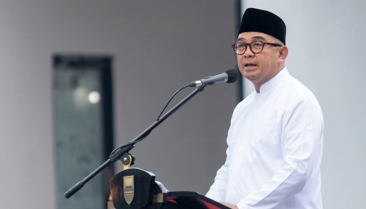 Insiden Pohon Tumbang di Bandung, Farhan Berduka dan Instruksi Kewaspadaan