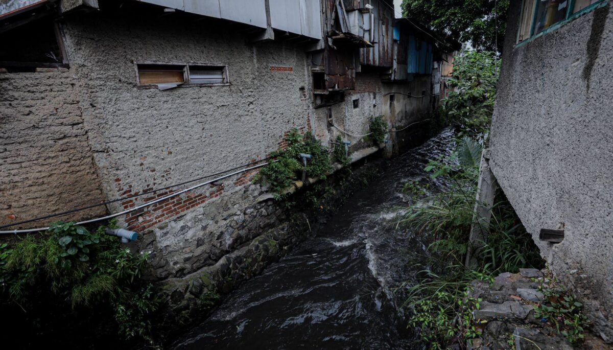 Perbaikan Infrastruktur Bandung Berjalan Bertahap, Jalan dan Drainase Masih Jadi Fokus Utama