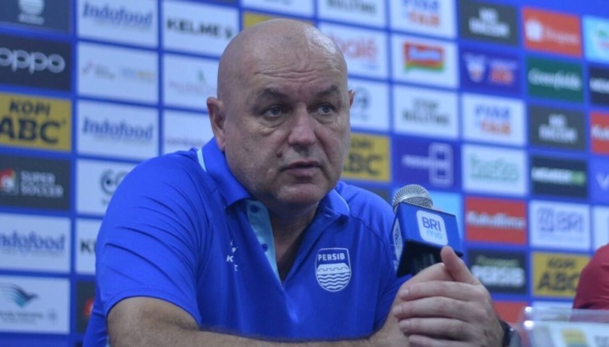 Persaingan Menuju Juara Super League Makin Ketat, Persib Bandung Harus Fokus