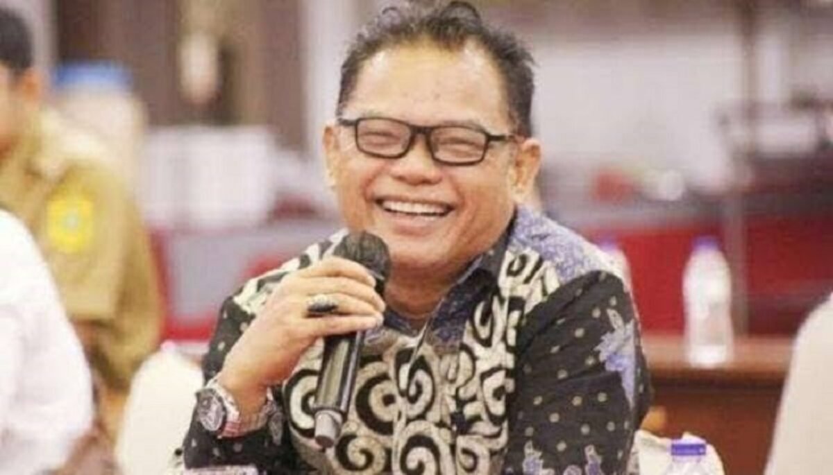 Suasana hangat dan penuh keterbukaan mewarnai dialog antara anggota DPRD Jabar H Dede Chandra Sasmita, dengan masyarakat penerima PKH,
