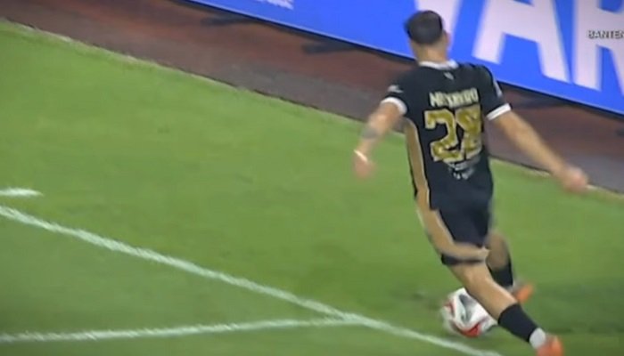 Persib Bandung hanya meraih 1 poin pada Pekan 28 Super League 2025-2026, setelah ditahan imbang Dewa United 2-2, Senin (20/4/2026) malam.