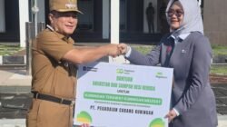 Dukung Program Kuningan Terawat, Pegadaian Serahkan Bantuan 12 Armada Angkut Sampah