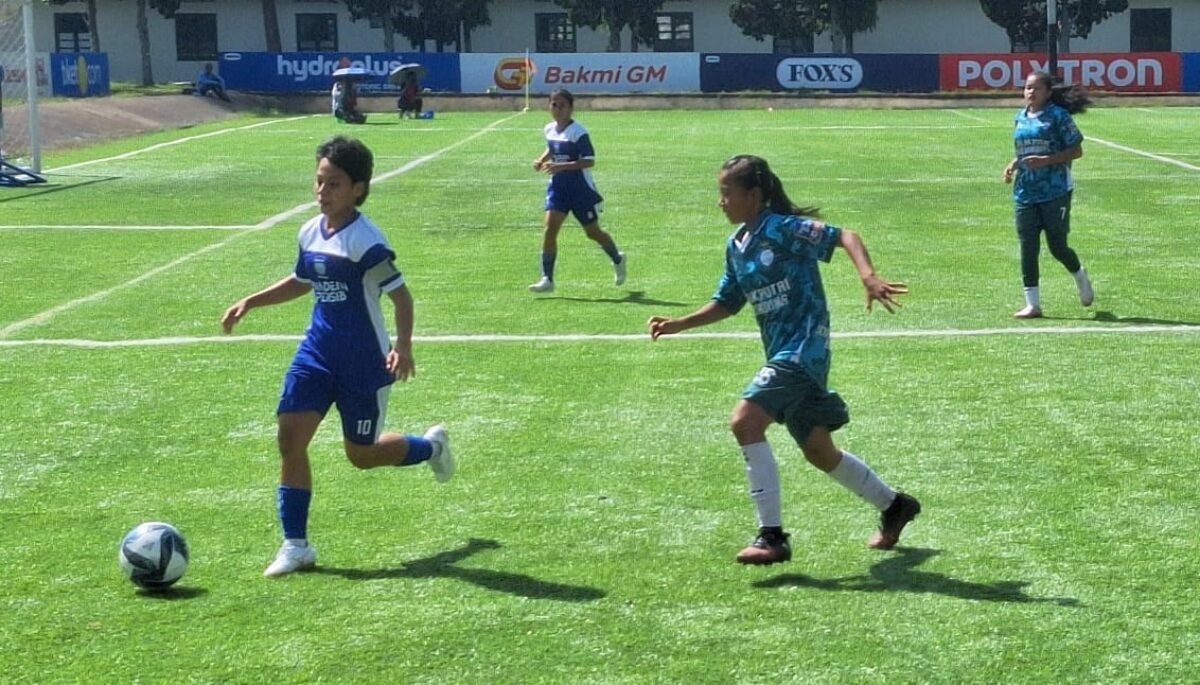 Akademi Persib Putri saat tampil di Hydroplus Soccer League 2025/2026. (foto: juaranews/rahman)