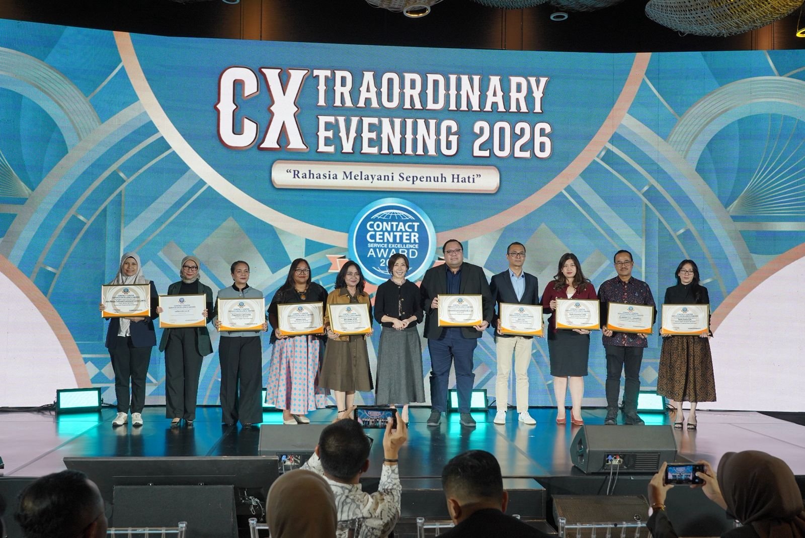 Melayani Sepenuh Hati, Pegadaian Raih Penghargaan Top CX Brand Award 2026.