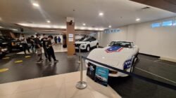 Mobil modifikasi dari berbagai daerah meriahkan W3st Side di Bandara Husein Sastranegara. (foto: juaranews/rahman)