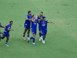 Tekuk PSIM Yogyakarta 1-0, Persib Bandung Amankan Puncak Klasemen