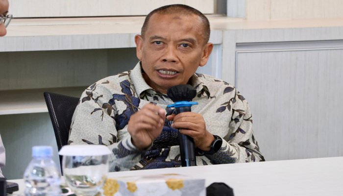 Komisi III DPRD Jawa Barat mendorong Bank BJB agar tidak hanya berfokus pada kinerja bisnis dan keuntungan semata.