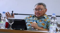 Komisi V DPRD Provinsi Jawa Barat menegaskan Program Sekolah Maung (Manusia Unggul) tidak boleh berhenti sebatas program unggulan semata.