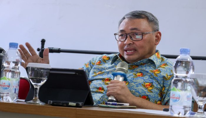 Komisi V DPRD Provinsi Jawa Barat menegaskan Program Sekolah Maung (Manusia Unggul) tidak boleh berhenti sebatas program unggulan semata.