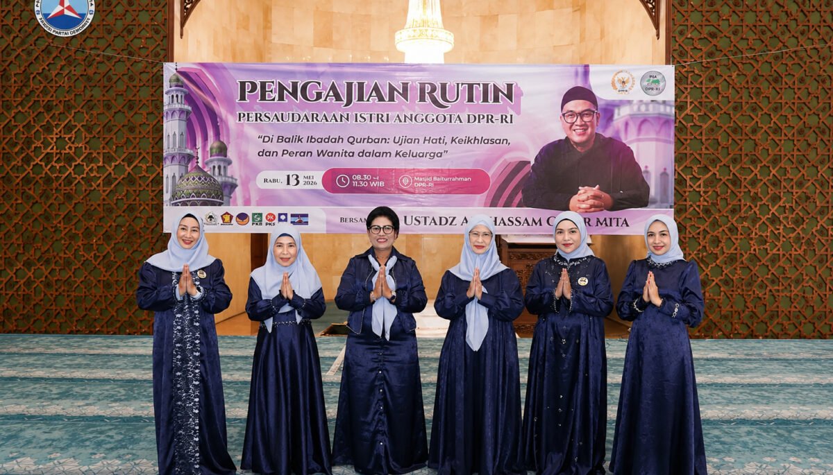 Hj. Ratnawati menghadiri Pengajian Rutin PIA DPR RI yang berlangsung di Masjid Baiturrahman DPR RI pada Rabu, (13/5/2026).