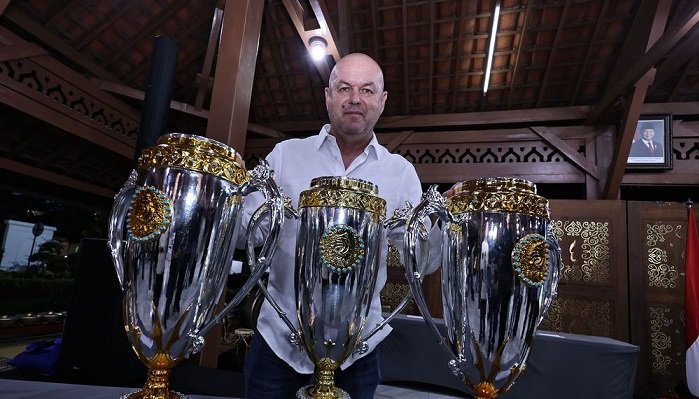 Sebagai bentuk rasa syukur atas keberhasilan menjuarai Super League 2025-2026, manajemen Persib Bandung menggelar acara Ngariung Juara.