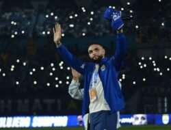 Cedera Hamstring, Layvin Kurzawa Absen Bela Persib Bandung hingga Akhir Musim