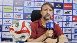Pelatih Persija Jakarta Mauricio Souza menepis opini bahwa kekalahan oleh Persib Bandung, Minggu (10/5/2026), karena timnya bermain buruk.
