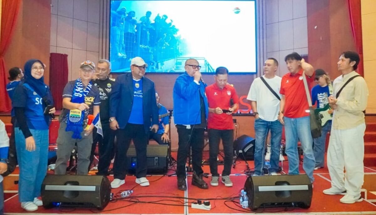 Gelaran nonton bareng laga Persib Bandung versus Persijap yang digelar HIS Entertainment di USB YPKP, Sabtu (23/5/2026) berlangsung semarak.