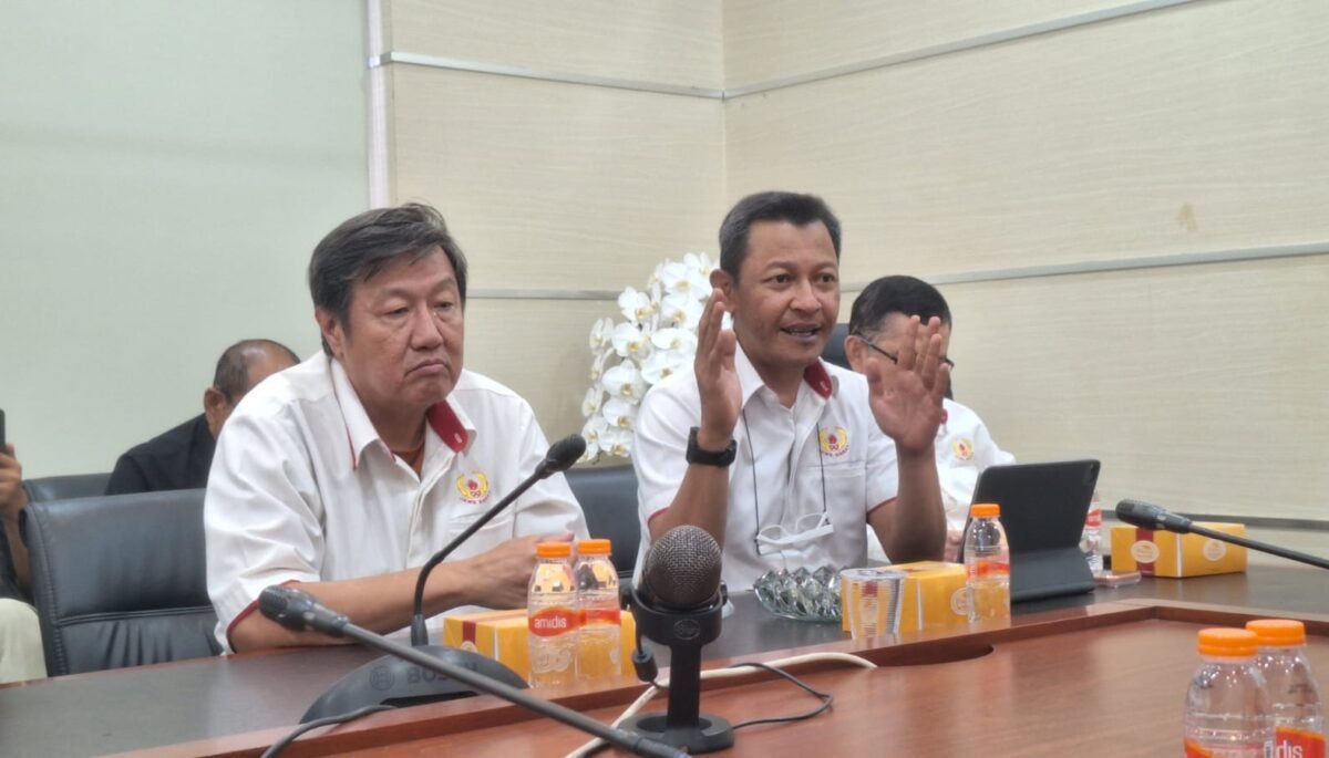 KONI Jabar gelar konferensi pers terkait persiapan Porprov 2026. (foto: juaranews/rahman)