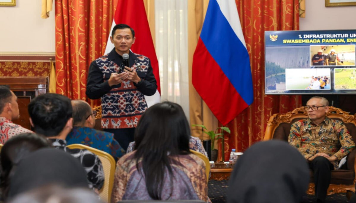 Menko AHY Bertemu Dubes dan Diaspora di Rusia, Ajak Kolaborasi Strategis untuk Pembangunan Nasional