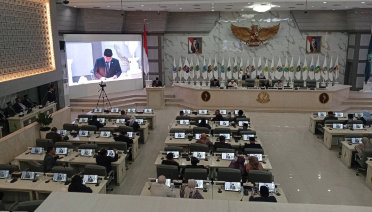 Penyerahan LHP BPK RI atas LKPD Provinsi Jawa Barat Tahun Anggaran 2025 menjadi agenda utama Rapat Paripurna DPRD Jawa Barat.