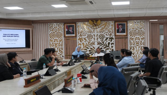 Komisi III DPRD Provinsi Jawa Barat menerima kunjungan edukasi (study visit) puluhan mahasiswa yang tergabung dalam HMI.