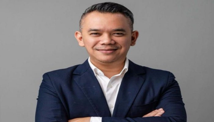 Pengalaman organisasi dan dunia profesional membentuk pemimpin muda yang siap menjawab tantangan pembangunan kepemudaan modern.
