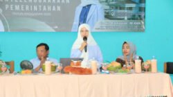 Hj. Ratnawati, melaksanakan kegiatan Pengawasan Penyelenggaraan Pemerintahan di Desa Sampiran, Kecamatan Talun, Kabupaten Cirebon.