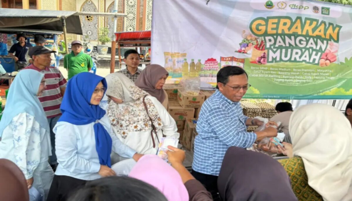 Gerakan Pangan Murah Hadir di Indramayu, Ratnawati dan Herman Khaeron Bantu Ringankan Beban Masyarakat
