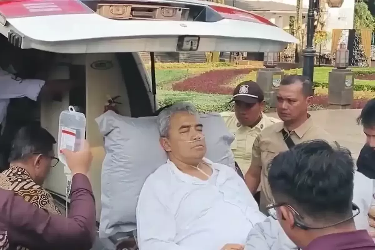 Wali Kota Bandung Farhan Mendadak Dilarikan Ke Rumah Sakit