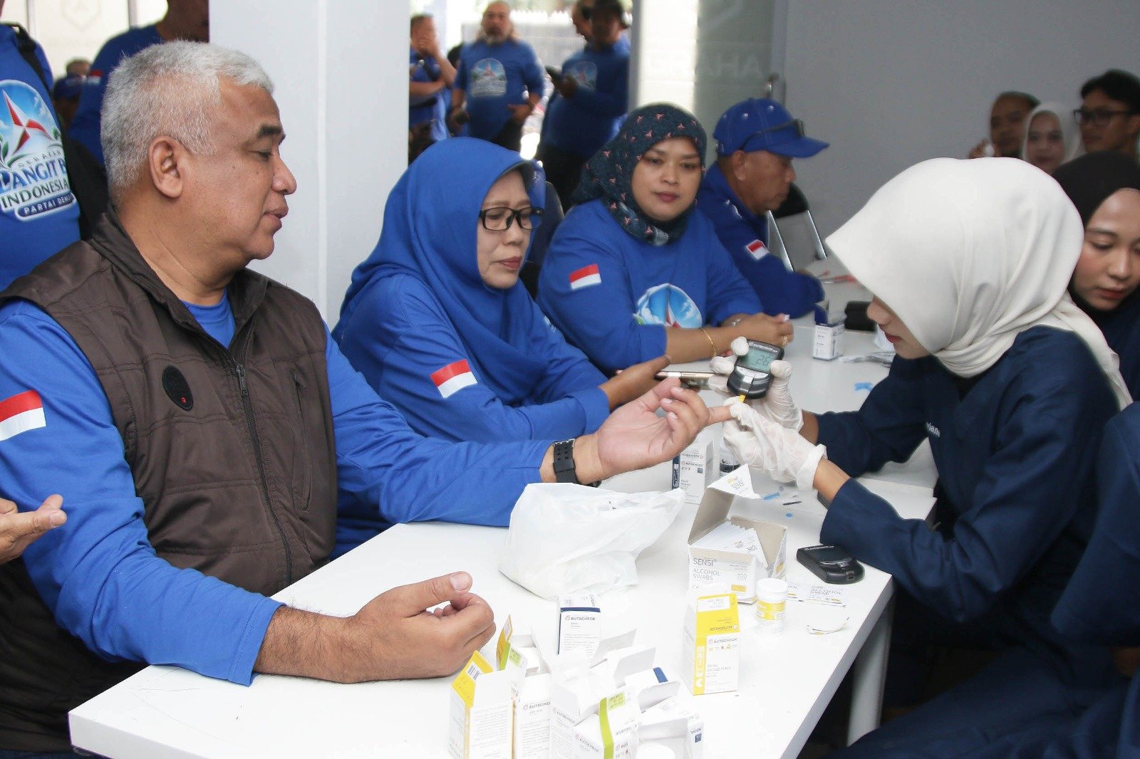 Gerakan Langit Biru Indonesia Asri, Demokrat Kabupaten Bandung Hadirkan Pemeriksaan Kesehatan Gratis