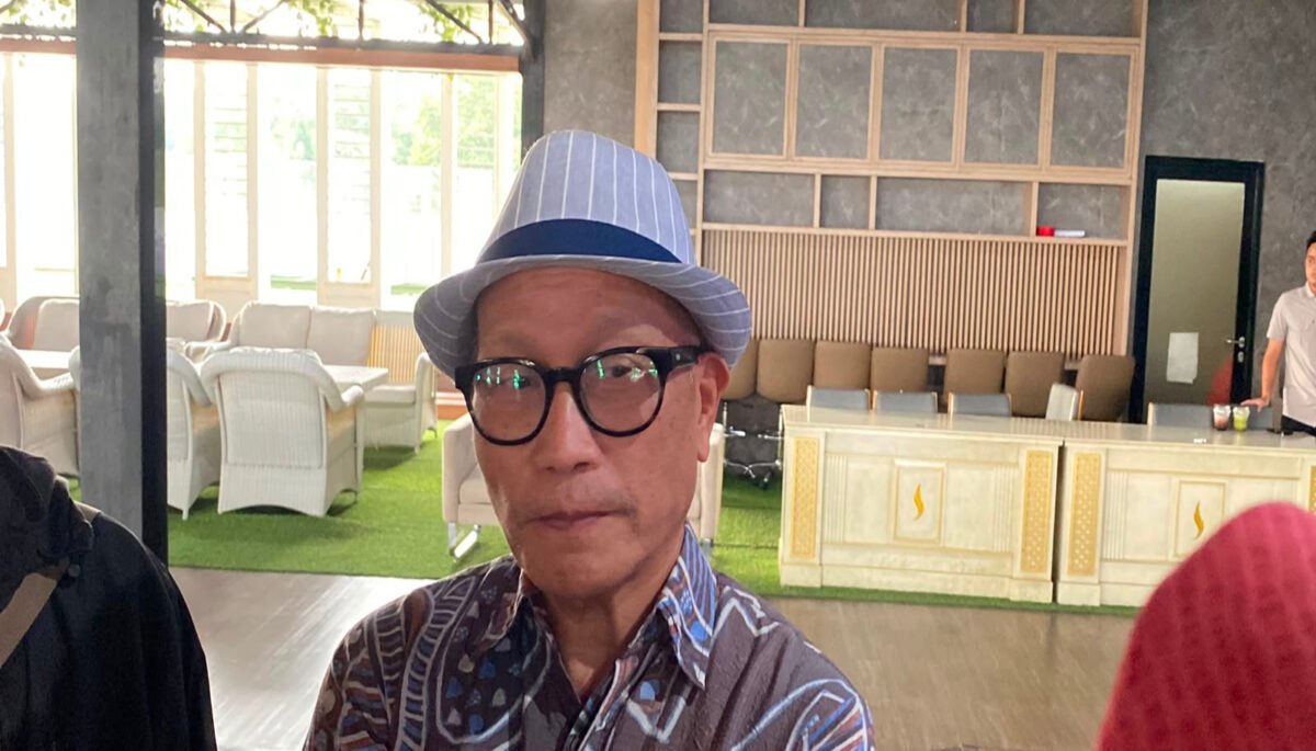 Ketua DPRD Jawa Barat Buky Wibawa mendorong pemerintah pusat meninjau kembali skema transfer dana ke daerah.
