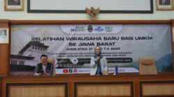 Anggota DPRD Provinsi Jawa Barat, Hj. Ratnawati, mendorong pelaku usaha mikro, kecil, dan menengah (UMKM) untuk terus meningkatkan daya saing.