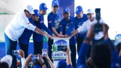 AHY meluncurkan Gerakan Nasional Langit Biru Indonesia Asri, sebuah gerakan gotong royong berskala nasional.