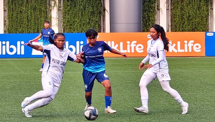 Akademi Persib tampil sebagai juara Hydroplus Soccer League All-Stars 2025-2926 kategori U-18 setelah di final membantai Putri Garut 5-0.