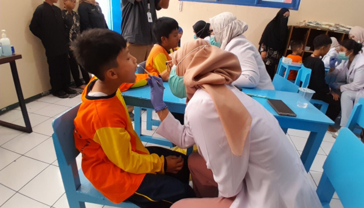 RSGM Unjani Dorong Deteksi Dini Kesehatan Gigi Anak melalui Pemeriksaan di Sekolah