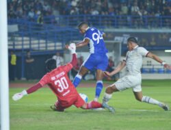 PIALA PRESIDEN 2026: Tekuk Arema FC 1-0, Persib Puncaki Klasemen Grup A