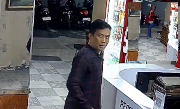 TAUFIK HIDAYAT