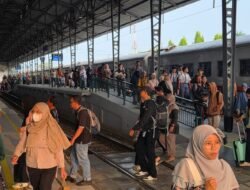 Volume Penumpang Tinggi, KAI Commuter Hadirkan Hall Baru di Stasiun Cikampek