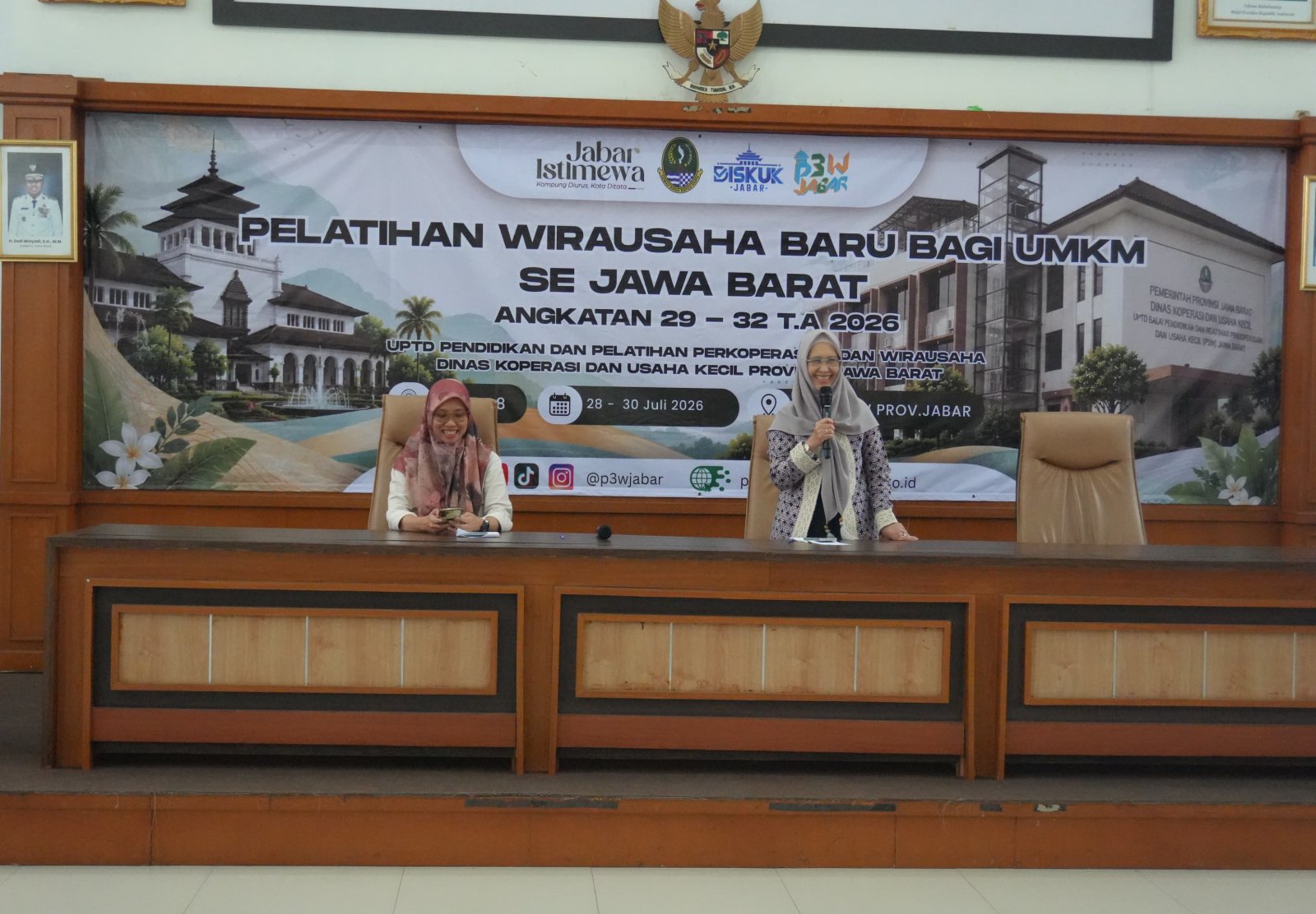 Anggota DPRD Provinsi Jawa Barat Hj. Ratnawati mendorong penguatan UMKM melalui peningkatan kapasitas dan keterampilan pelaku usaha.