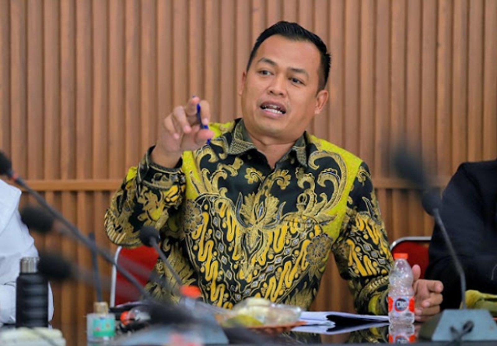 Persoalan lingkungan di Kabupaten Bogor semakin kompleks. Selain persoalan sampah dan pencemaran Daerah Aliran Sungai (DAS).