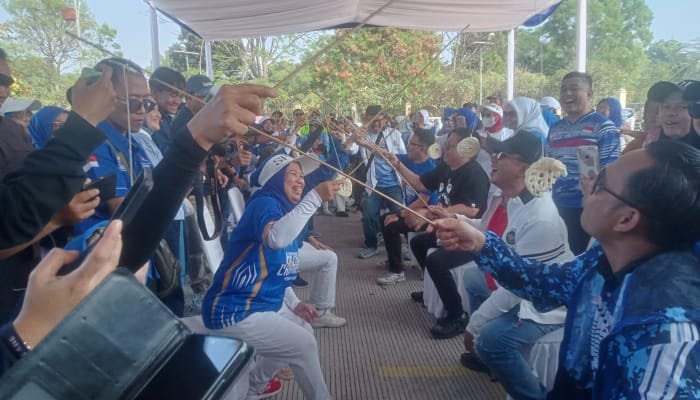 Dalam memeringkati HUT ke-81 RI dan HUT ke-25 Partai Demokrat, DPD Partai Demokrat Jabar menggelar Lomba Rakyat, MInggu (23/8/2026).