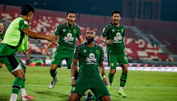 Persebaya menantang Persib Bandung pada grand final Piala Prrsiden 2026, setelah di Semifinal, mengalahkan Arema FC dengan skor tipis 1-0.
