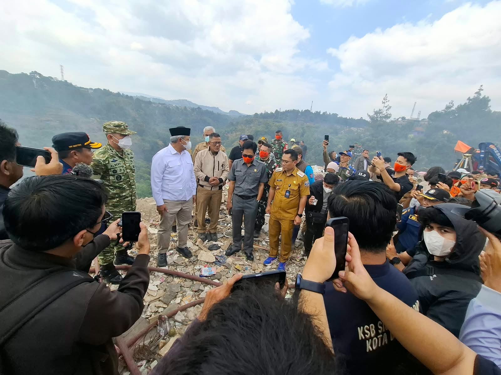 Diduga Ada Pidana Lingkungan, Wali Kota Tutup Lahan Terbakar di Ciumbuleuit